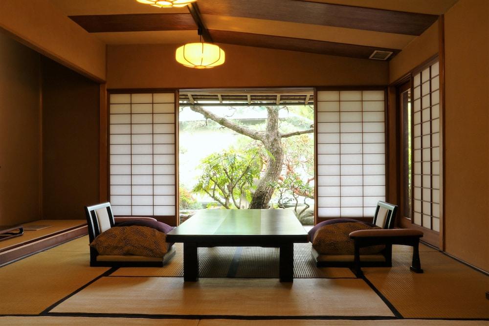 Atami Sekitei Hotel Eksteriør billede
